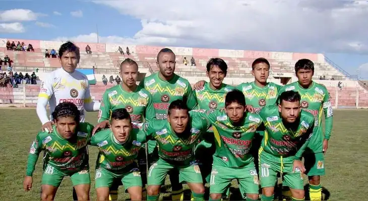 Los jugadores permanecerán la cuarentena en un hotel, según informó el Hospital Carlos Monge Medrano a través de un comunicado de prensa.