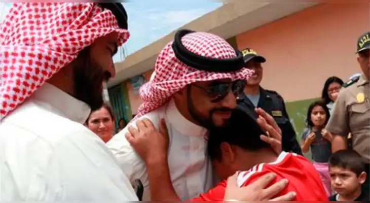 El empresario árabe Yaqoob Mubarak se encuentra en boca de todos tras algunos reportajes de Magaly Medina, los cuáles ponen en tela de juicio su ayuda social.