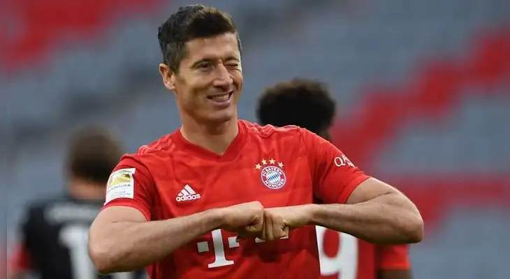 Lewandoski no se cansa de marcar goles Lewandoski no se cansa de marcar goles