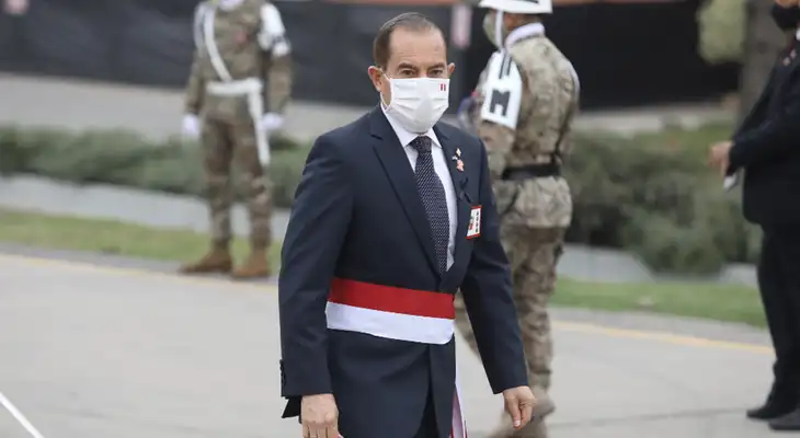 Walter Martos es el segundo militar en asumir la PCM en los últimos 40 años. Walter Martos es el segundo militar en asumir la PCM en los últimos 40 años.