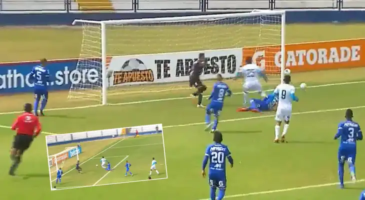 El blooper de la fecha 12 del Torneo Apertura se registró en el Binacional vs. Llacuabamba. El blooper de la fecha 12 del Torneo Apertura se registró en el Binacional vs. Llacuabamba.