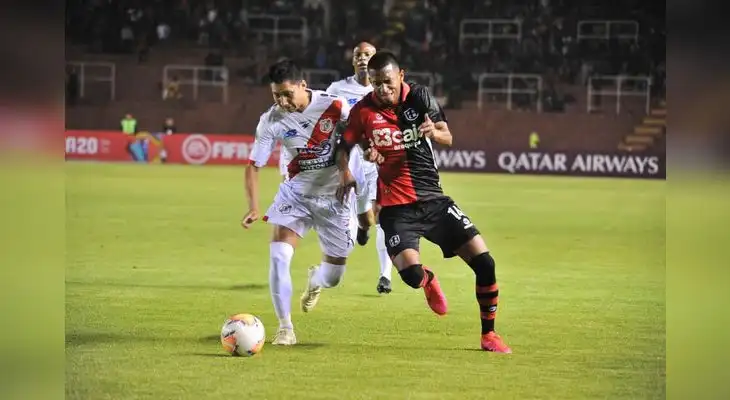 Melgar tuvo que ir a los penales para eliminar a Nacional Potosí.