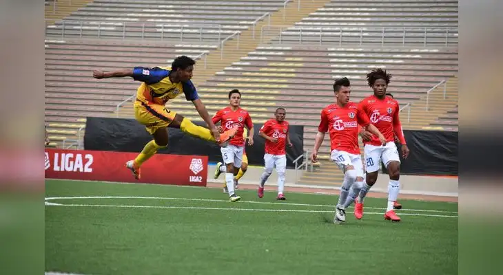 Chavelines  con gol de Andriazén venció al  Unión Comercio.
