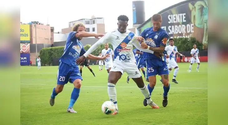 Alianza Atlético derrotó 2 a 1 al Santos FC. Alianza Atlético derrotó 2 a 1 al Santos FC.