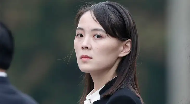 Kim Yo-jong tildó a la jefa de la diplomacia surcoreana de “insolente”. Kim Yo-jong tildó a la jefa de la diplomacia surcoreana de “insolente”.