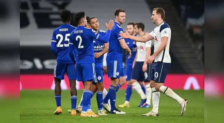 Tottenham de Mourinho pierde  la punta de  la Premier League al caer por 2-0 ante el Leicester.