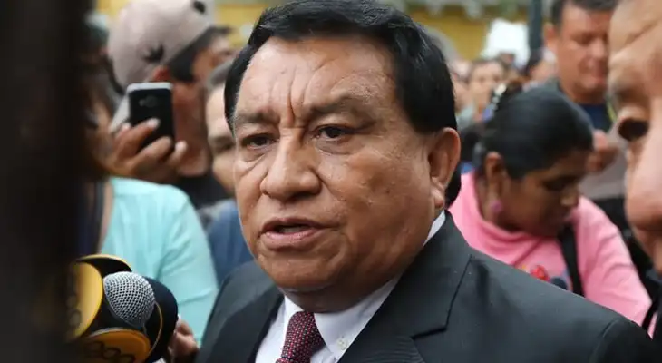 José Luna Gálvez es investigado por presuntamente liderar una organización criminal denominada 'Los Gánsteres de la política'.