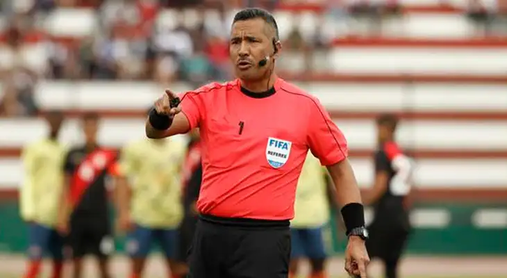 Miguel Santivañez es denunciado de soborno.