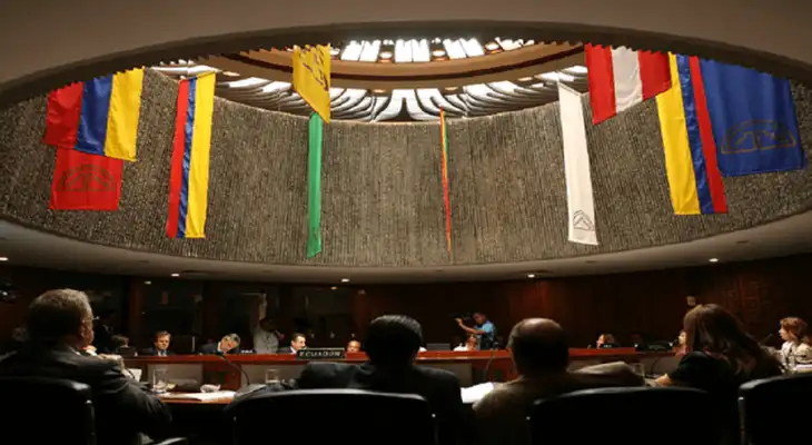 Según las actas procesadas al 99.945% de la ONPE, tres partidos vienen con altas posibilidades de conformar el Parlamento Andino.