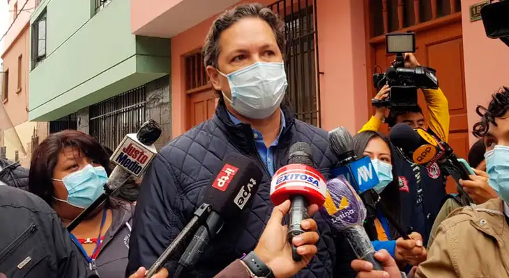 Daniel Salaverry se autoproblama vocero de Perú Libre; sin embargo, solo sería para la defensa legal del recurso de nulidad de Fujimori Daniel Salaverry se autoproblama vocero de Perú Libre; sin embargo, solo sería para la defensa legal del recurso de nulidad de Fujimori