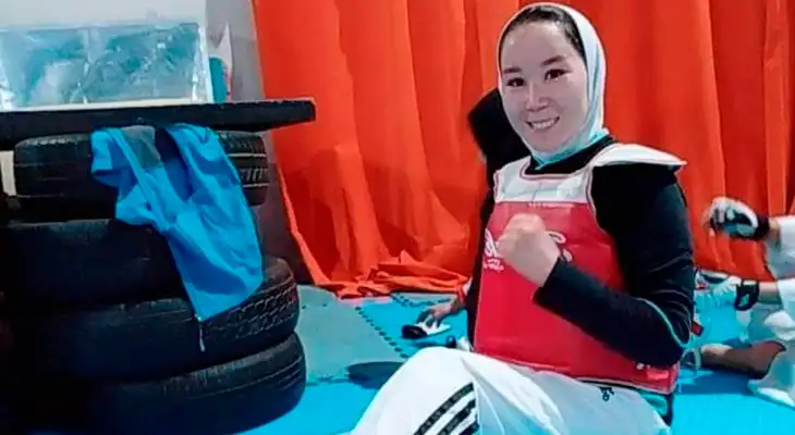 Zakia Khudadadi iba a convertirse en la primera mujer en representar a Afganistán.
