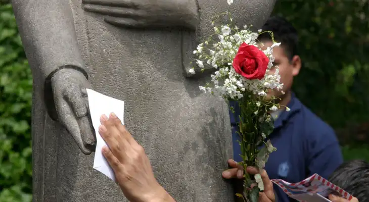 AQUÍ te decimos cómo enviar tu carta de milagros para que llegue al Pozo de los Deseos.