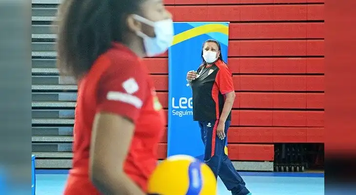 Gina Torrealva con la esperanza del vóley peruana tendrá una buena actuación en el Mundial U18
