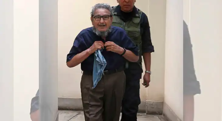Creman restos de Abimael Guzmán, en el Centro Médico Naval del Callao.