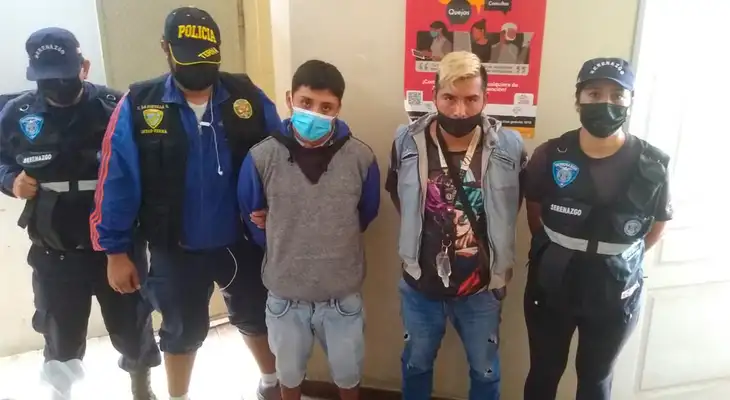 Sujetos detenidos tras robar a efectivo policial. Sujetos detenidos tras robar a efectivo policial.