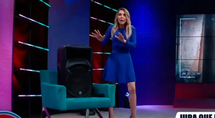 Juliana Oxenford sorprendió con parlante