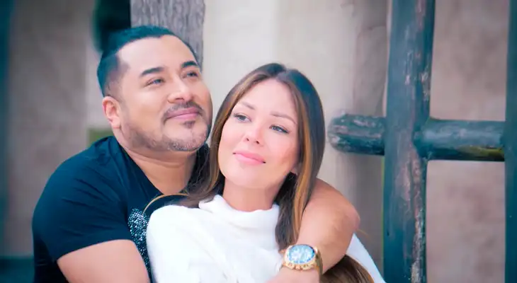 Alexander Blas pasa penas de amor por culpa de Giulliana Barrios en videoclip de su última canción.
