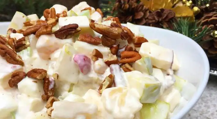Ensalada Waldorf es recomendada como una de las mejores.