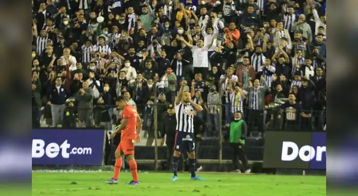 Hernán Barcos anotó en la victoria 2-0 de Alianza ante César Vallejo en el estadio de Matute. Hernán Barcos anotó en la victoria 2-0 de Alianza ante César Vallejo en el estadio de Matute.