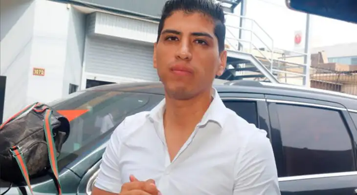 El cantante John Kelvin seguirá en la cárcel