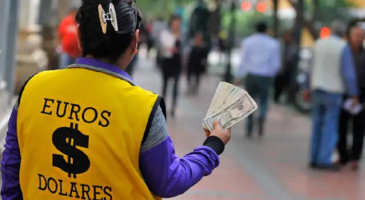 Cambistas no podrán trabajar en la calle. Cambistas no podrán trabajar en la calle.
