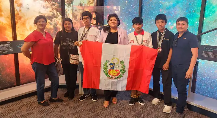Los escolares peruanos ganaron dos medallas de oro y una de bronce en la competencia donde también participaron estudiantes de 40 países a nivel mundial.