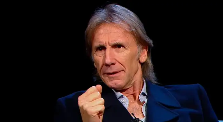 Ricardo Gareca terminó con los ojos brillosos tras recordar a Diego Maradona.