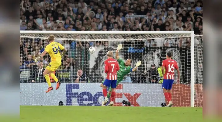 Ivan Provedel se eleva y vence a su colega Jan Oblak