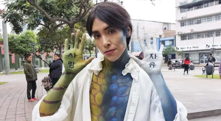 Lenin Tamayo, el creador del Quechua pop, anuncia documental coreano sobre la repercusión del K-pop en Latinoamérica Lenin Tamayo, el creador del Quechua pop, anuncia documental coreano sobre la repercusión del K-pop en Latinoamérica