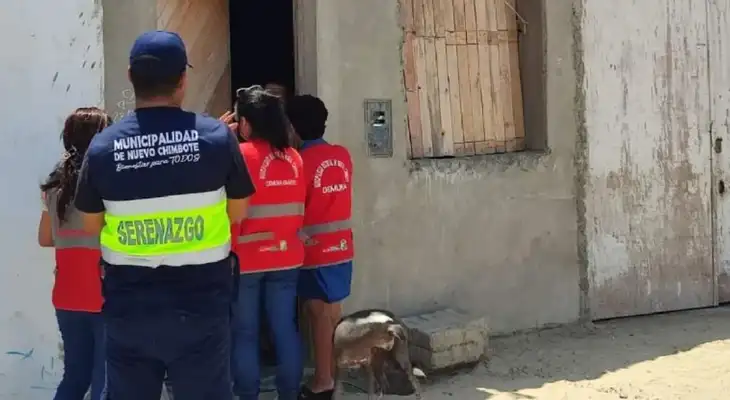 Madre de familia quema a su hijo con agua hirviendo por comerse las golosinas que vendía.