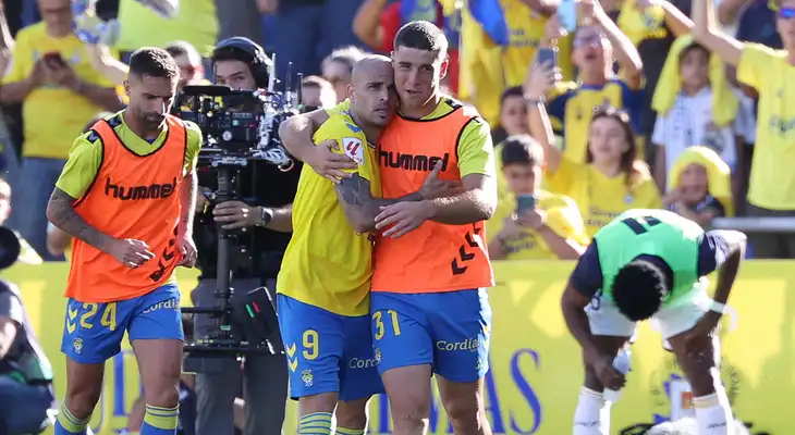 La Palmas golpea al Real Madrid: Javier Muñoz consigue el 1-0 por LaLiga de España La Palmas golpea al Real Madrid: Javier Muñoz consigue el 1-0 por LaLiga de España