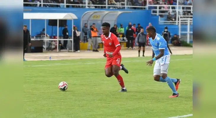 Aldair Rodríguez fue el autor del gol del empate de Cienciano ante ADT 1-1 . Aldair Rodríguez fue el autor del gol del empate de Cienciano ante ADT 1-1 .