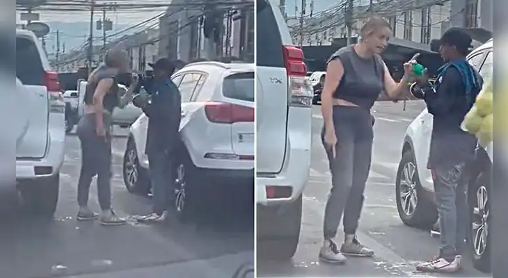 Mujer que reclama a un limpiaparabrisas, con arma de fuego en su mano, se ha viralizado en redes sociales.