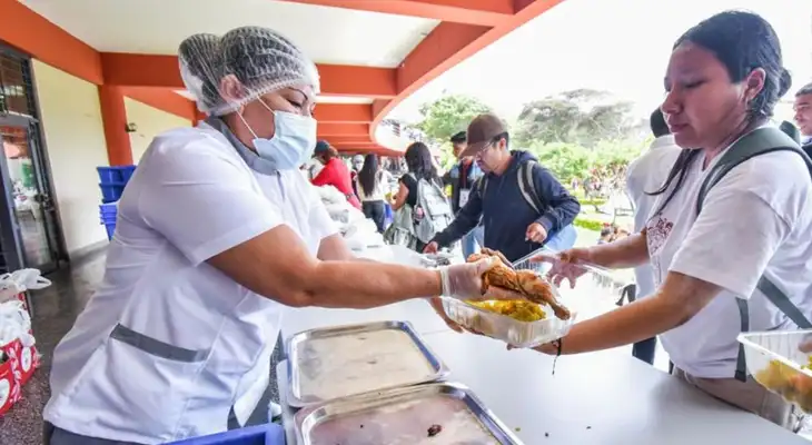 Los comedores de las universidades públicas ofrecen alimentos balanceados a sus estudiantes.