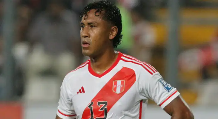 Renato Tapia destaca en el Celta de Vigo de LaLiga de España. Renato Tapia destaca en el Celta de Vigo de LaLiga de España.