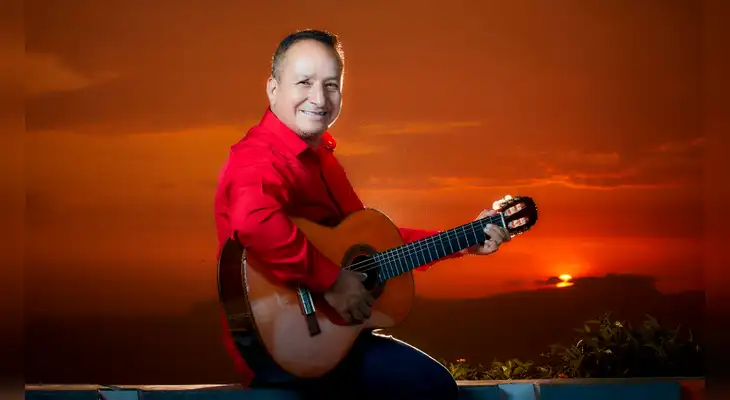 Diosdado Gaitán Castro celebra 37 años de carrera musical