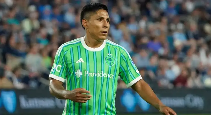 Raúl Ruidiaz toma polémica decisión y es sancionado por su entrenador en Seatle Sounders