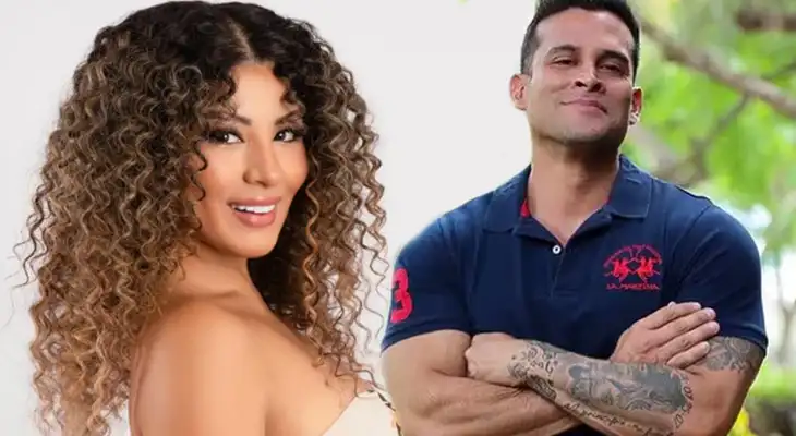 Molly Gereda es integrante de Puro Sentimiento. Molly Gereda es integrante de Puro Sentimiento.