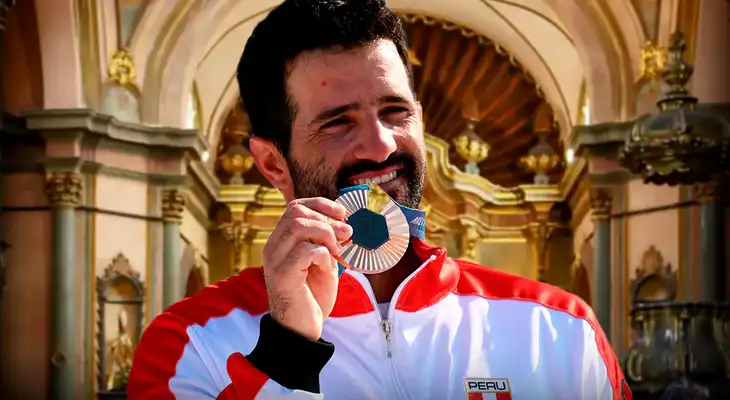 Puedes acudir hoy a la misa que organiza Stefano Peschiera. Conoce los detalles.