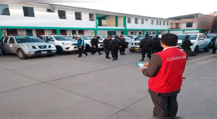 Las comisiones de control han alertado que la PNP solo utiliza registros manuales y hojas de cálculo en el Excel para el control y seguimiento del universo de armas de fuego y vehículos de seguridad asignados al personal policial Las comisiones de control han alertado que la PNP solo utiliza registros manuales y hojas de cálculo en el Excel para el control y seguimiento del universo de armas de fuego y vehículos de seguridad asignados al personal policial