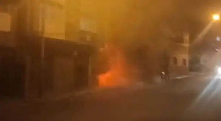 Familia del adulto mayor también se encuentra herida tras la explosión. Familia del adulto mayor también se encuentra herida tras la explosión.
