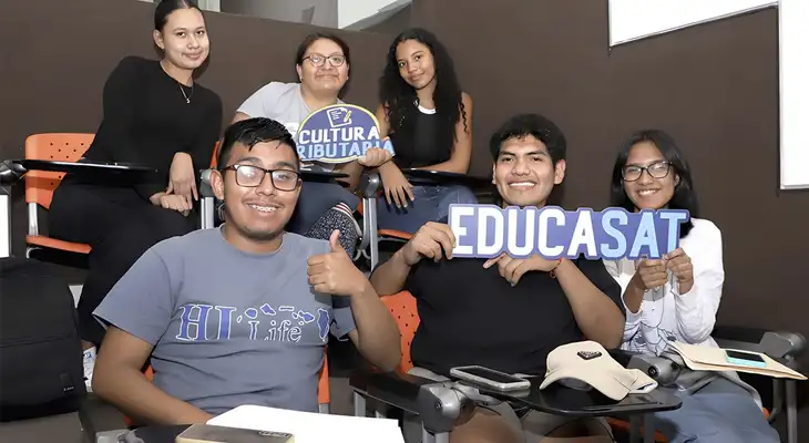 SAT capacitó a más de 130 universitarios