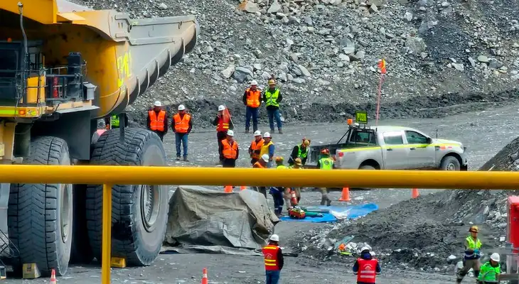 Trabajadores de Antamina intentaron auxiliar a sus compañeros. Trabajadores de Antamina intentaron auxiliar a sus compañeros.