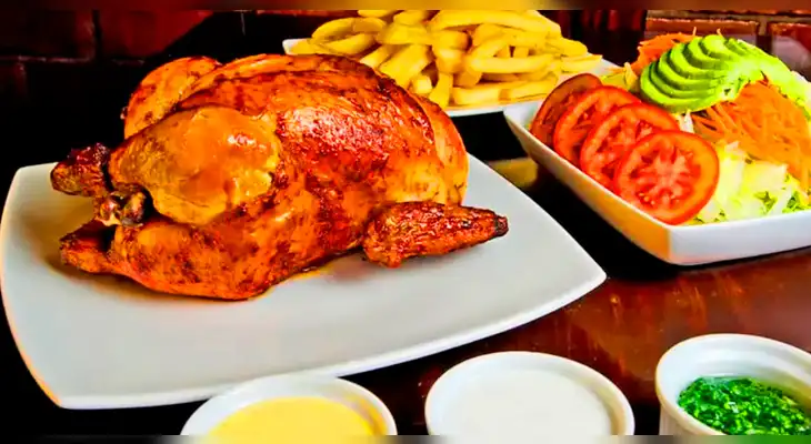 Conoce la ASTRONÓMICA cifra de pollos a la brasa que se venden al año