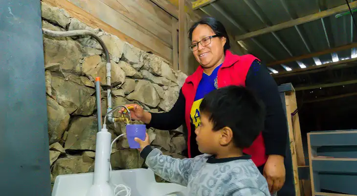 Crisis del agua en Perú: 7 de cada 10 familias pobres sin acceso seguro en 2025 Crisis del agua en Perú: 7 de cada 10 familias pobres sin acceso seguro en 2025