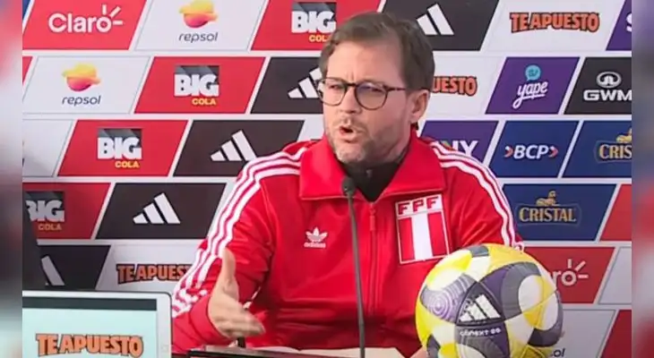 Manuel Barreto dio su primera conferencia como entrenador de la selección peruana. Foto: FPF
