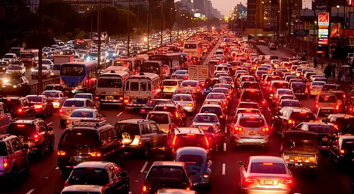 Lima entre las más congestionadas del mundo: peruanos desperdician en promedio 8 días al año atascados en el tráfico Lima entre las más congestionadas del mundo: peruanos desperdician en promedio 8 días al año atascados en el tráfico