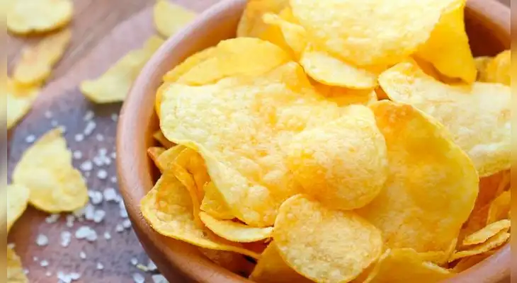 FDA ordena retirar lotes de papas fritas por estar contaminados.