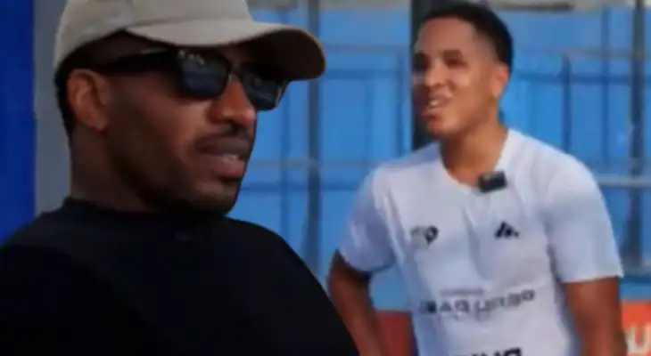 Jefferson Farfán lanza insólito comentario al ver jugar pádel a su hijo.
